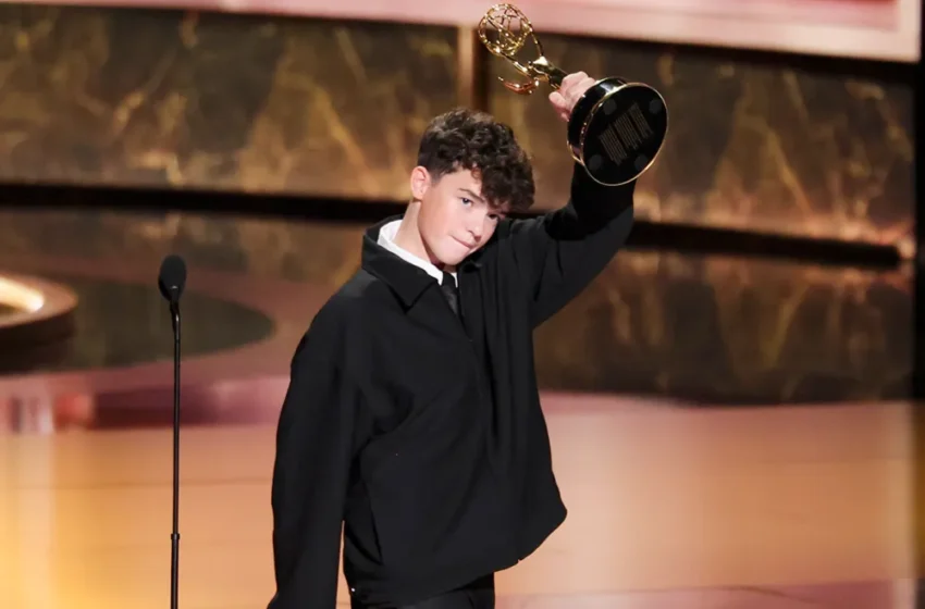 Owen Cooper : à 15 ans, il devient le plus jeune acteur masculin à remporter un Emmy