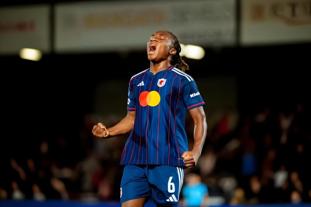 Célébration de Melchie Dumornay suite à la victoire de l'OL Féminin, face à Arsenal ce Mardi 7 Octobre 2025, grâce à son doublé | © Photo : OL Féminin