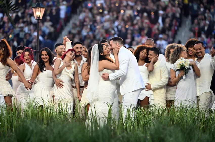  Un mariage célébré lors du show de Bad Bunny au Super Bowl