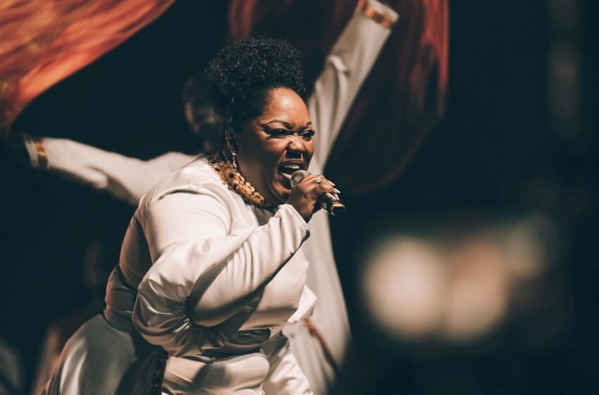  Barbara C. Cassamajor célèbre la sortie de RENOUVEAU au Palais Municipal de Delmas dans une atmosphère de louange et d’émotion
