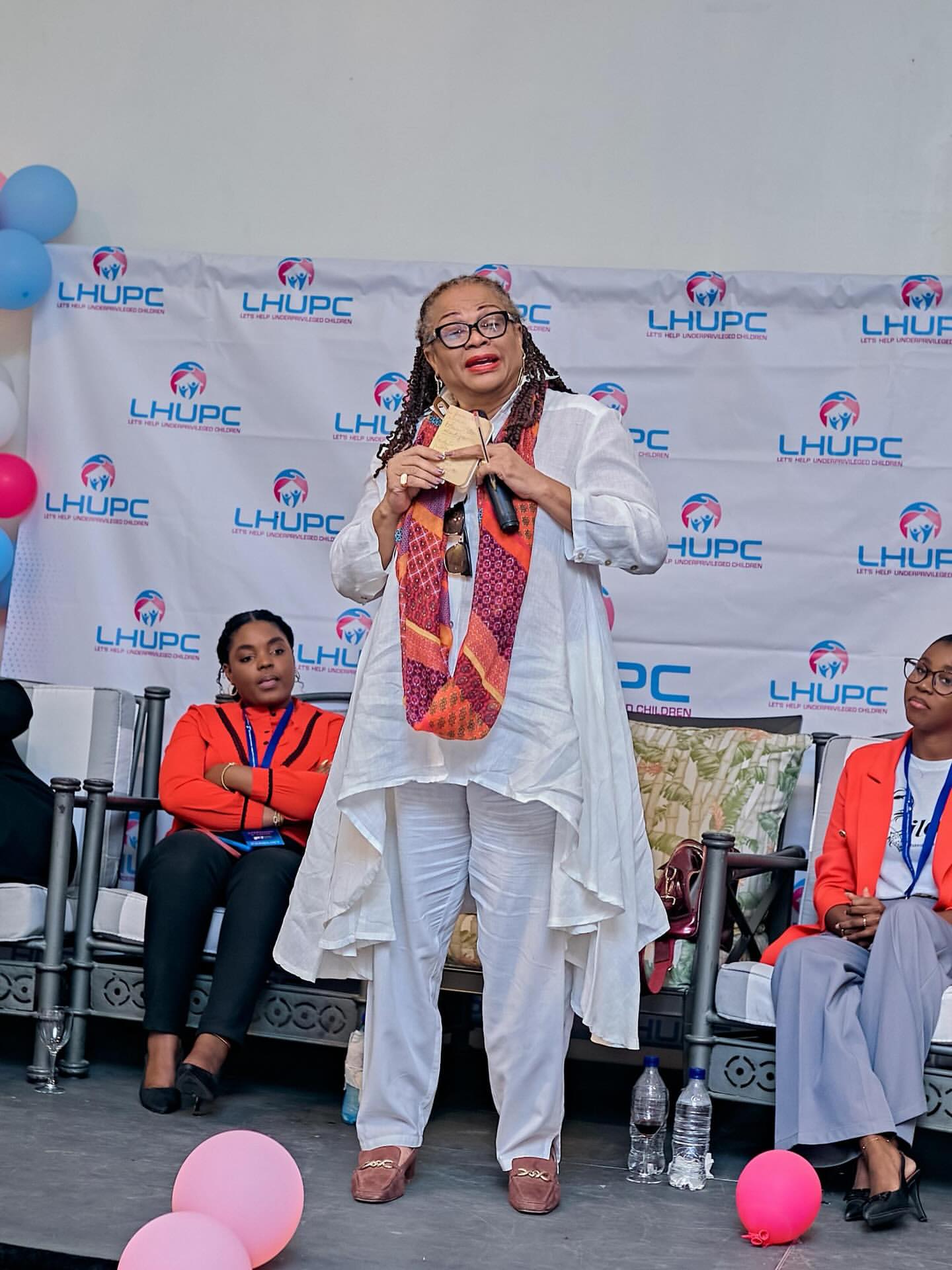 Madame Caëlle EDMOND lors de l'activité « 10 Femmes, 10 Métiers et 10 Ateliers »