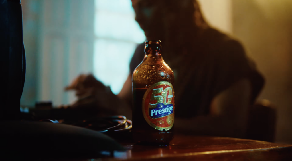 Prestige célèbre ses 50 ans avec une campagne empreinte de fierté nationale