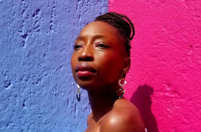  Lyne Lucien, ambassadrice artistique d’Haïti (pour FOX Soccer) pour la Coupe du Monde 2026
