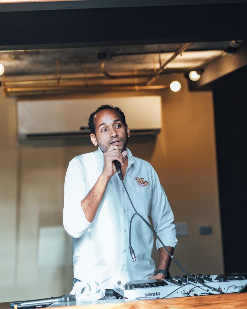 Lionel Benjamin Jr lors du lancement officiel de la 4e édition du Wings & Things | © Rival Promo