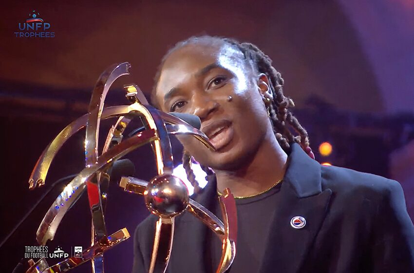  Melchie Dumornay sacrée meilleure joueuse de D1 Arkema : le Ballon d’Or Féminin en ligne de mire
