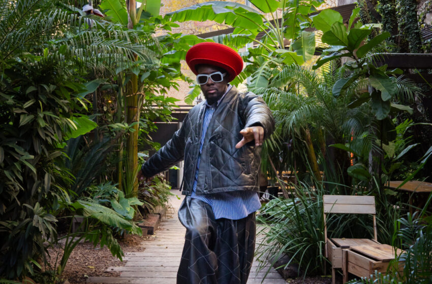  Wyclef Jean signe son retour au hip-hop avec « Mr. October »
