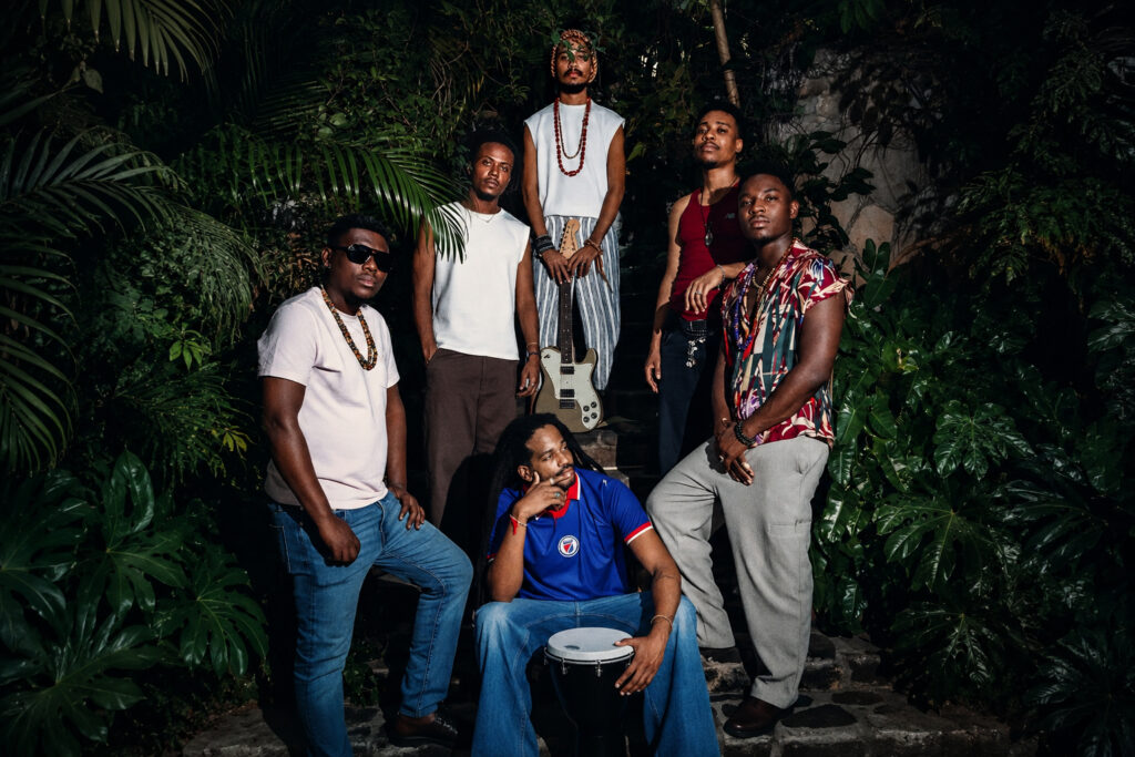 Gwolobo signe une entrée remarquable avec son tout premier album | © Brad Photography