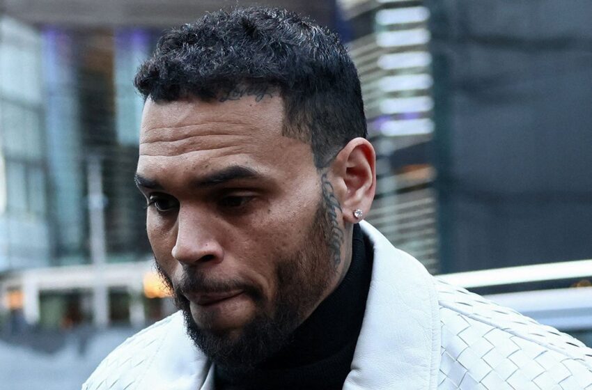  Chris Brown plaide coupable dans une affaire de trouble violent à l’ordre public