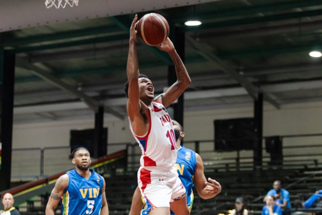 Pré-qualifications FIBA AmeriCup 2029 : Haïti écrase Saint-Vincent-et-les-Grenadines et grimpe à la deuxième place du groupe B | © FIBA