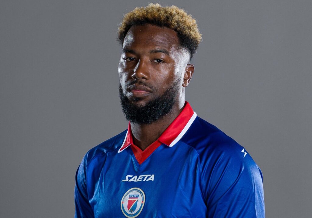Duckens Nazon