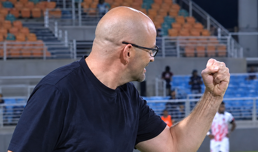 David Badia brandissant son point après le troisième but face au Trinidad & Tobago (24 Septembre 2026)