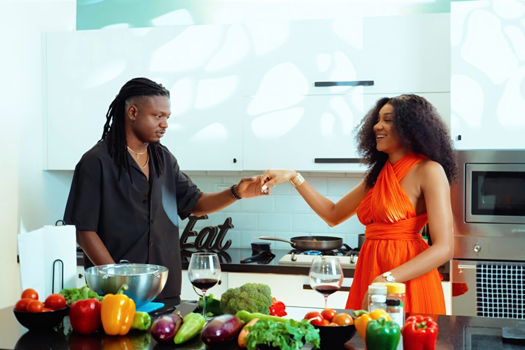 Thelo Famous et Ketza signent le nouveau refrain qui fait sensation | © Naldo Filmmaker
